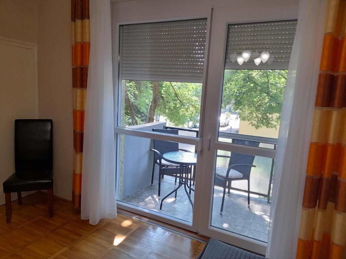 Zoeld Sziget Apartmanlakas Eger Exterior photo