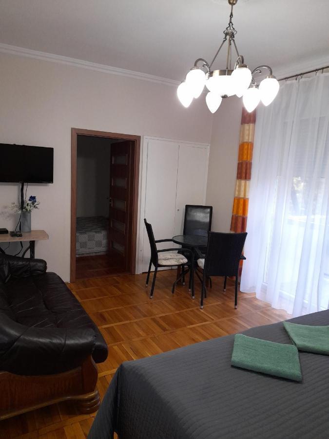 Zoeld Sziget Apartmanlakas Eger Exterior photo